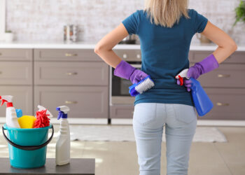 5 Smart And Modern Ways To Disinfect Your Kitchen
