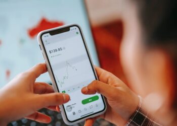 5 Things to Look for When Choosing a Stock Trading App